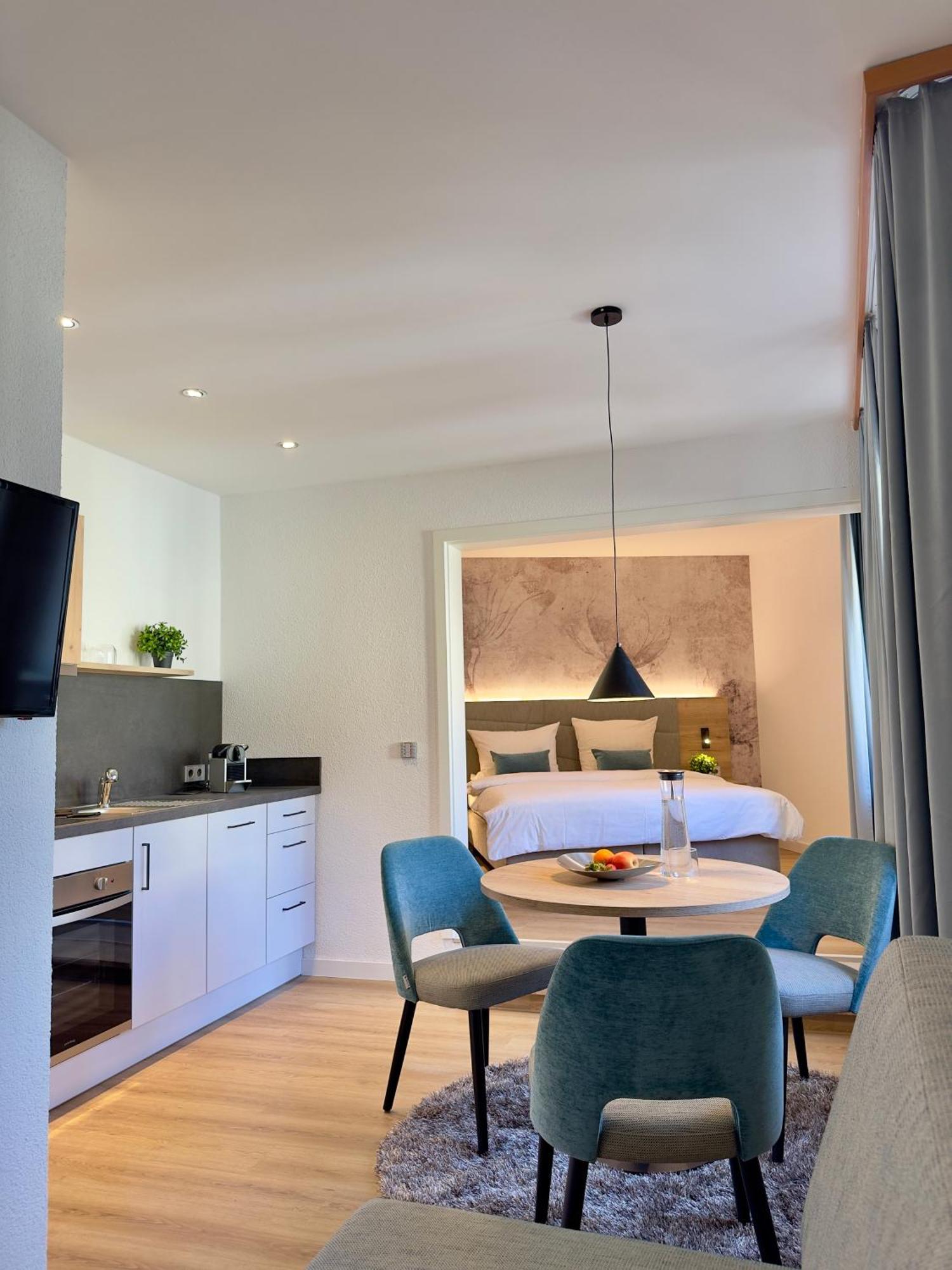 Living & Serviced Apartments By Blauer Wolf Gunzenhausen Ngoại thất bức ảnh