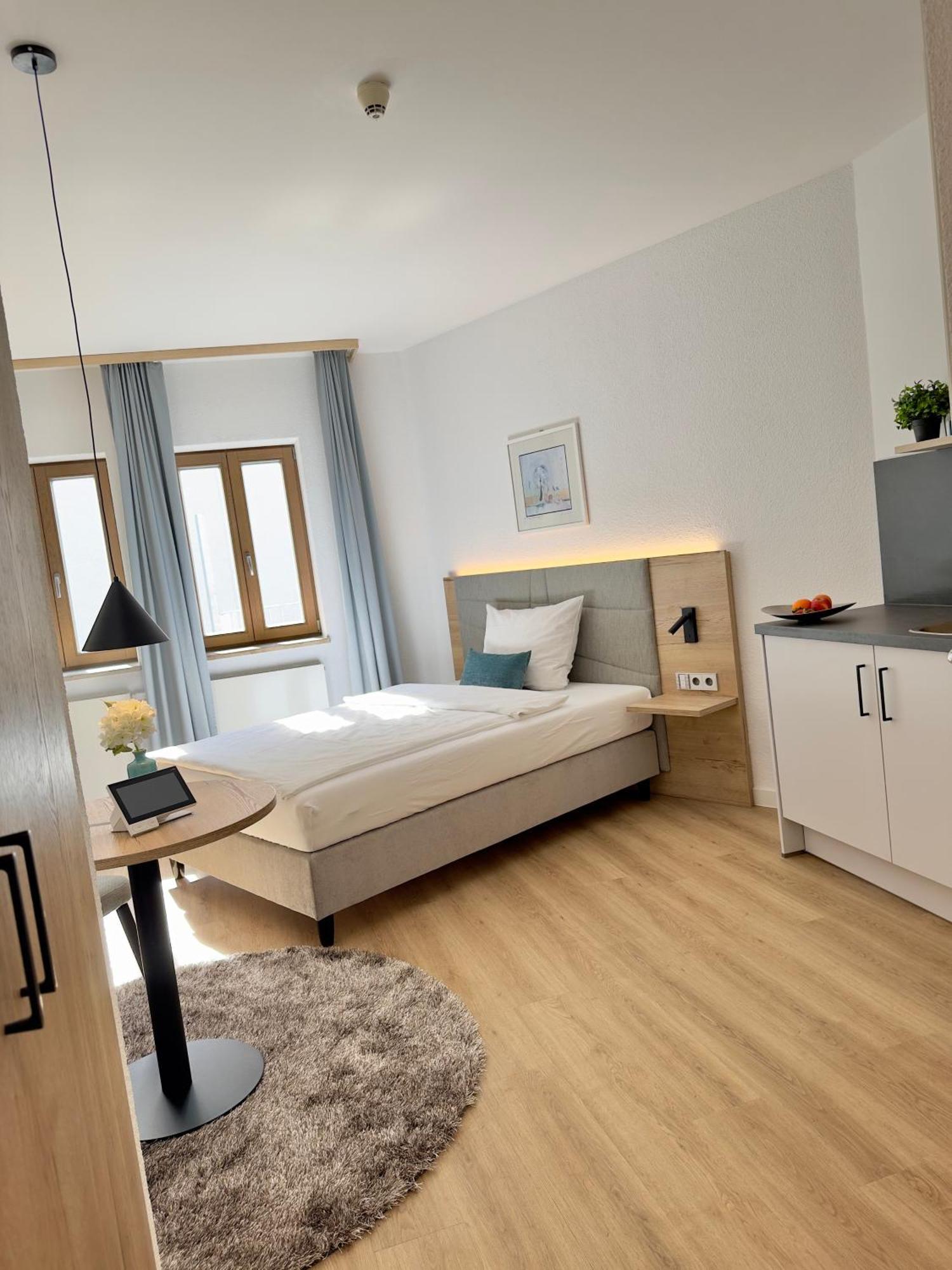 Living & Serviced Apartments By Blauer Wolf Gunzenhausen Ngoại thất bức ảnh