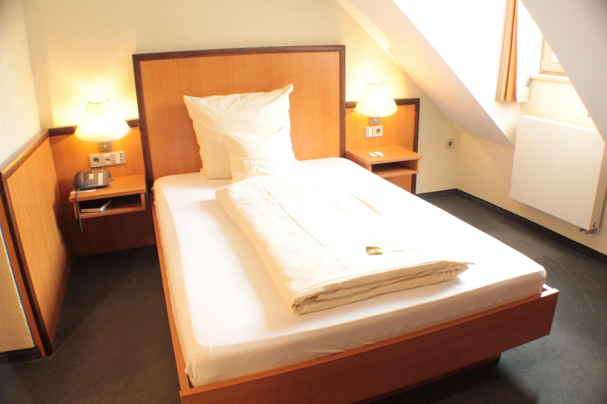 Living & Serviced Apartments By Blauer Wolf Gunzenhausen Ngoại thất bức ảnh